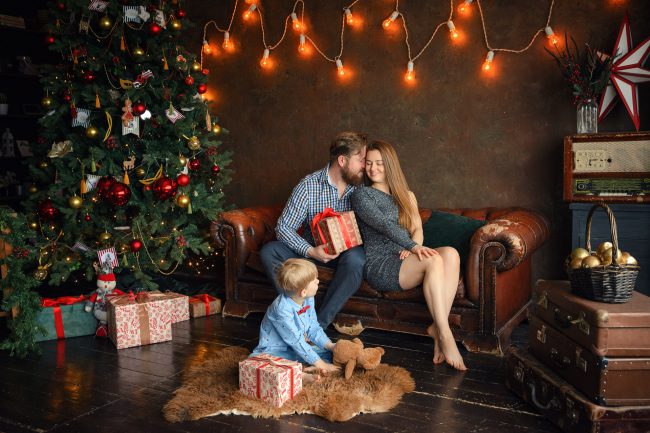 Семейная новогодняя фотосессия в Екатеринбурге Семейная новогодняя фотосессия в Екатеринбурге